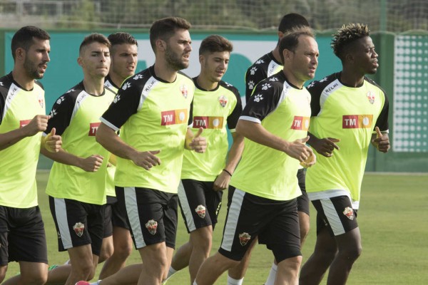 Nino solo contempla que el equipo luche por el ascenso