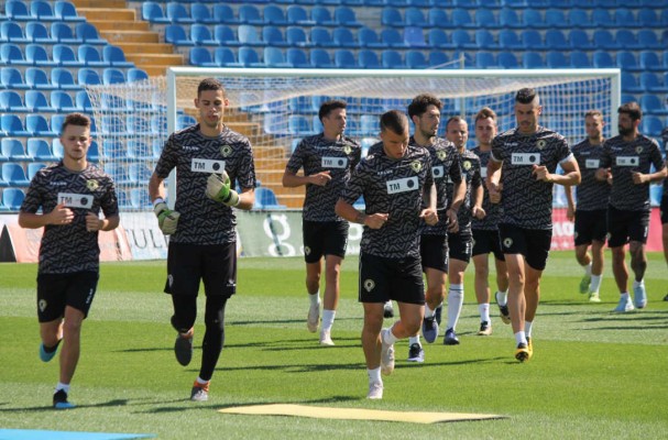 Ligera desventaja para el Hércules en sus duelos directos con la Ponferradina
