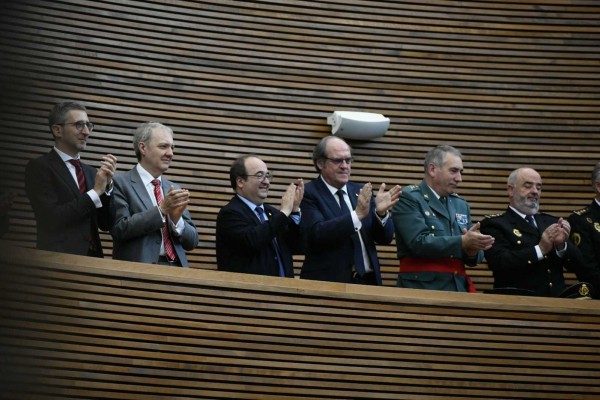 Ábalos, Planas, Echenique, Fabra y Lerma, testigos de la promesa de Puig

