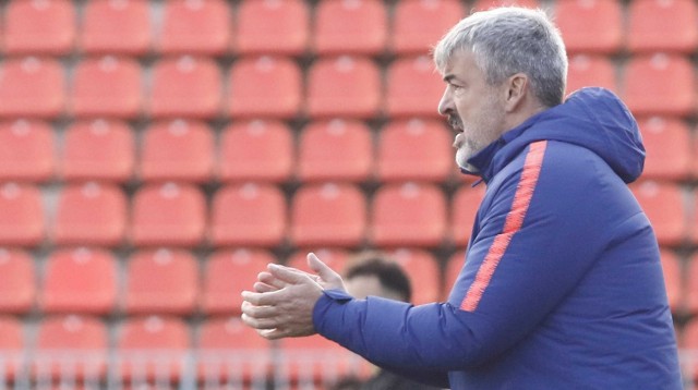 Óscar Fernández dirigirá a la UD Almería la próxima temporada

