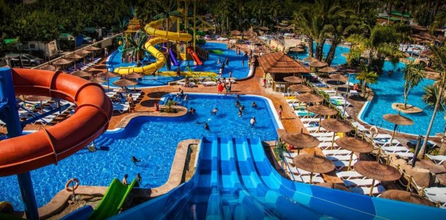 Los propietarios del camping La Marina y Devesa Gardens crean una sociedad de inversión