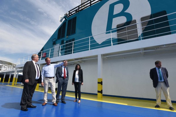 Valenciaport y Baleària, referentes de la transición a gas natural licuado (GNL)

