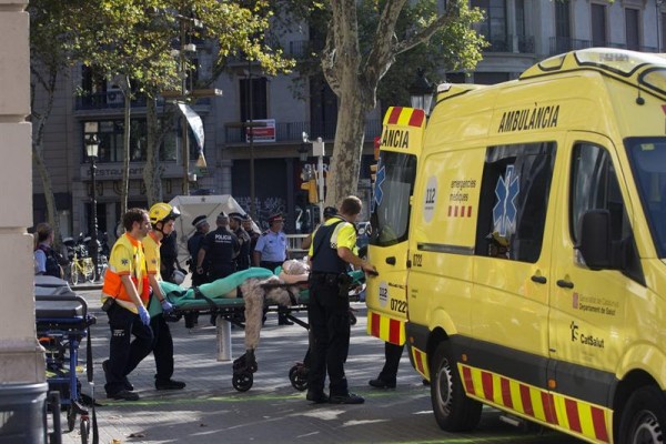 Los Mossos buscan a un menor de 17 años como presunto autor del atropello en La Rambla