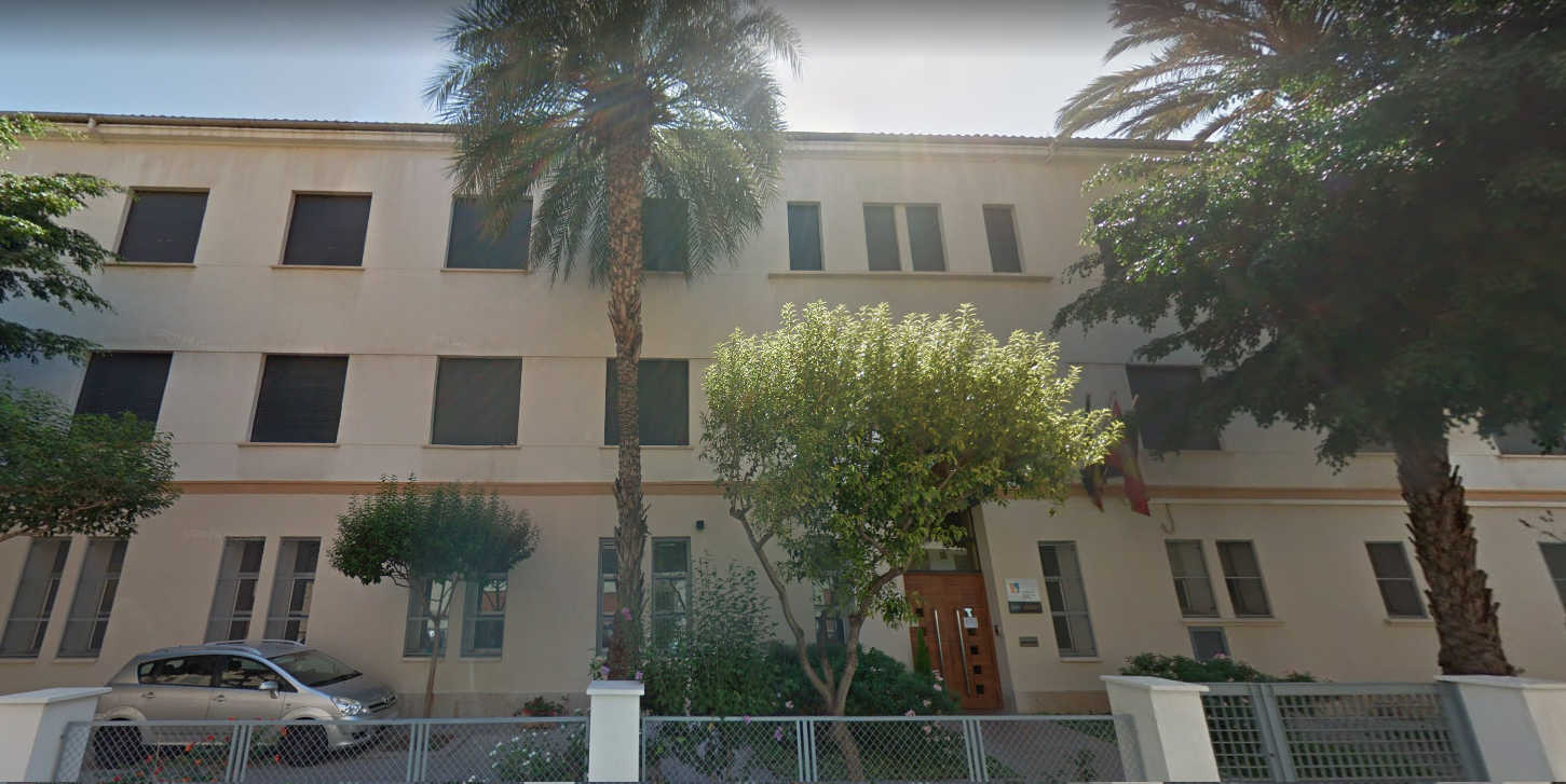 El IVAJ convoca 50 plazas en residencias juveniles de Castelló y Benicarló para el próximo curso