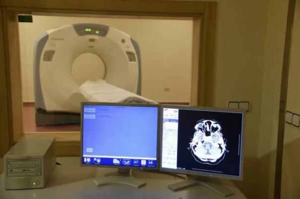El Hospital General de València marca fechas en junio y julio para desmontar resonancia y TAC 