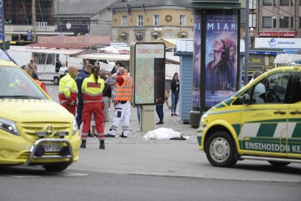 Un hombre apuñala a al menos a siete personas en un mercado de Finlandia