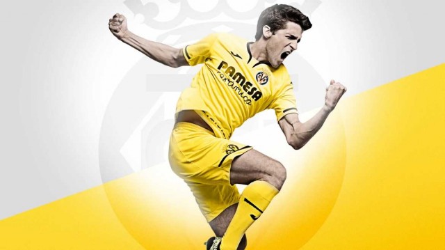 El Villarreal presenta sus nuevas equipaciones con el verde y azul de novedades

