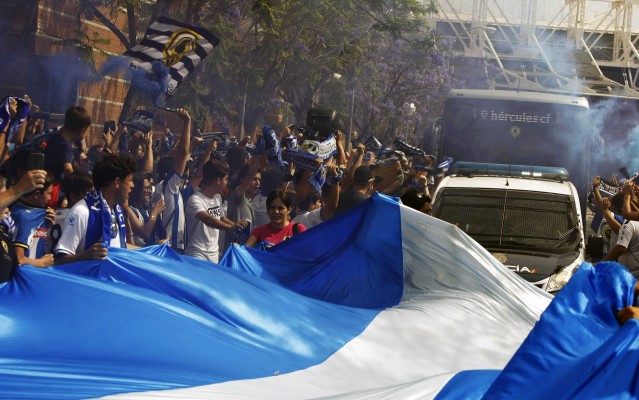 Los aficionados del Hércules no pagarán su desplazamiento a Logroño gracias al club y Vectalia