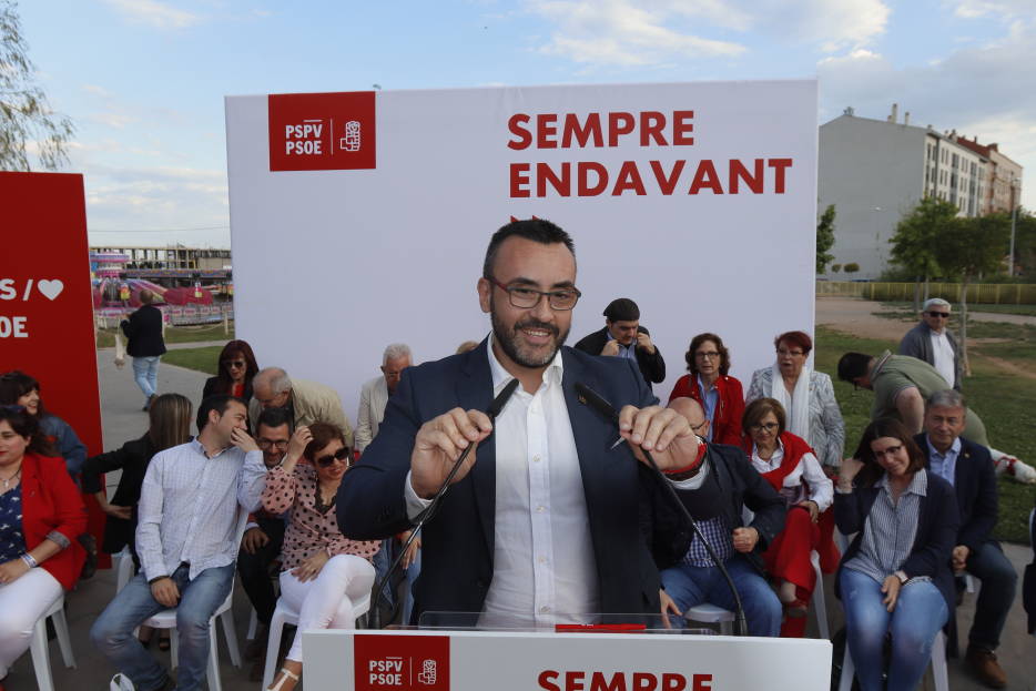 Benlloch ofrece a Podem Vila-real áreas de calado socioambiental y la coalición lo consulta a las bases