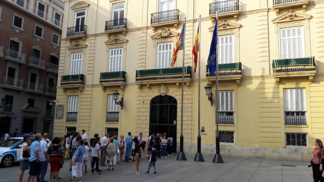 La Coordinadora de ONG acusa a la Diputación de València de adeudar más de 1,7 millones