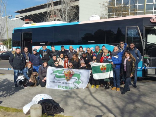 La Federación de Peñas del Elche fleta un autobús para Sabadell