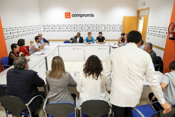 Fumata negra: el desacuerdo en el reparto entre PSPV y Compromís amenaza el Botànic II