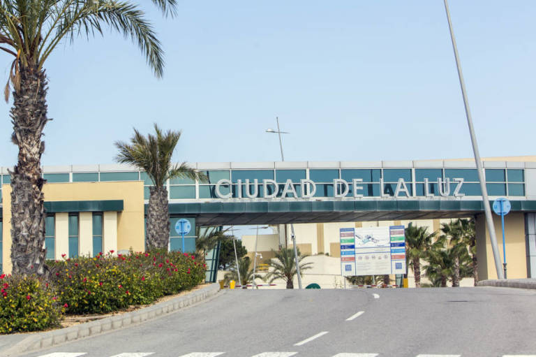 Entrada al complejo de Ciudad de la Luz. Foto: VP - 