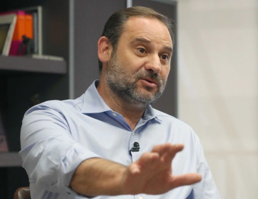 El PSOE tenderá la mano a todos los partidos para debatir en el Congreso sobre Cataluña