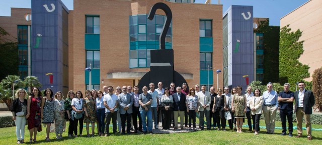 Antiguo alumnado de la Licenciatura en Químicas de la UJI celebra el 25 aniversario de su promoción