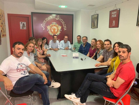 Blanch y socialistas del ámbito rural se reúnen con el PSOE de Onda para felicitarles por el 26-M