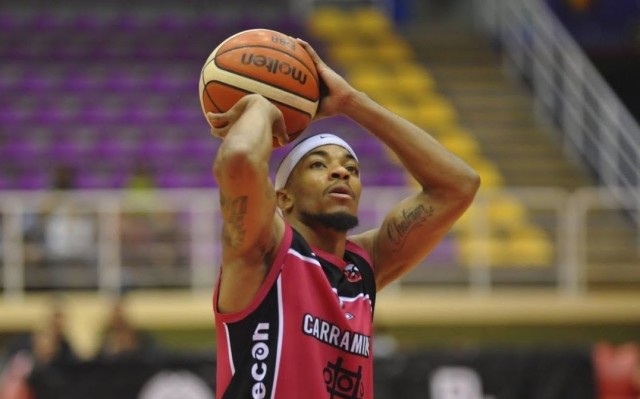 El TAU incorpora a Wade-Chatman, el primer base norteamericano en la historia del club