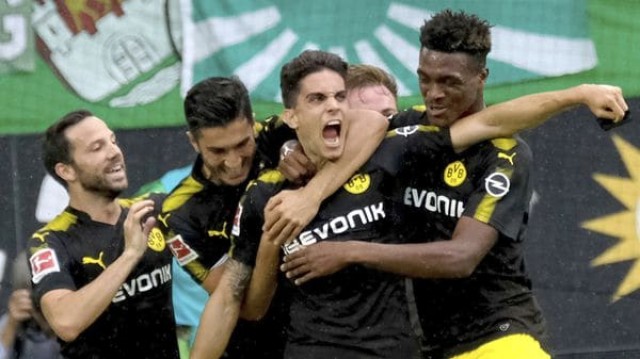 Bartra firma un golazo y lo dedica a las víctimas de los atentados