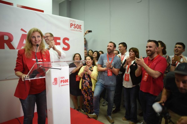 Amparo Marco apunta al pacto: 