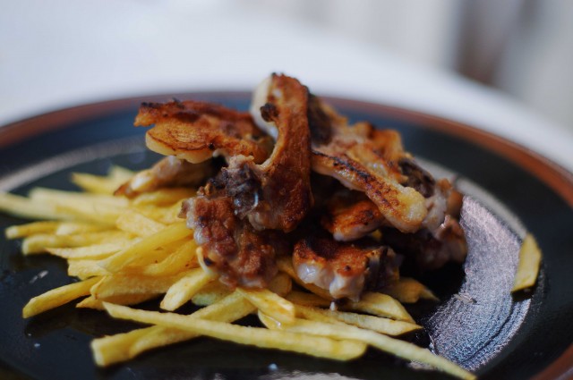 Chuletillas a la brasa en Pilsener