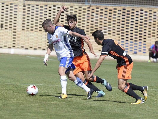 El VCF Mestalla debuta con un gran triunfo en Zaragoza ante el Deportivo Aragón 