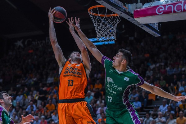 La Fonteta y Labeyrie catapultan al Valencia Basket a semifinales (79-76)