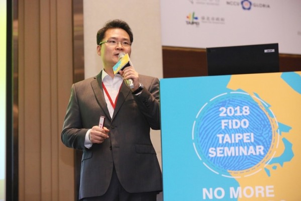 Hong (FacePhi APAC): 