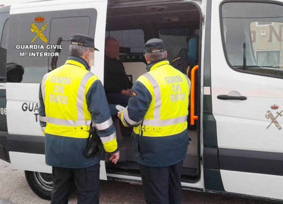 La DGT realizará 25.000 pruebas diarias de alcohol y drogas a conductores hasta el domingo