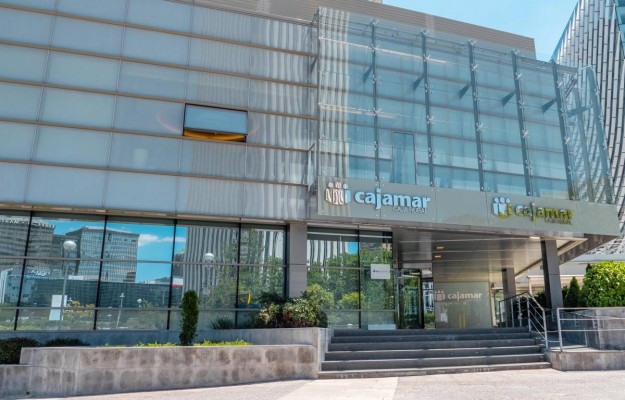 Estos son los requisitos mínimos de fondos propios (y pasivos elegibles) que deberá contar el banco de Cajamar