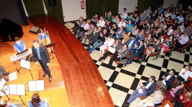 Fundación Flors entrega els seus reconeixements a alumnes, profesors i empreses locals