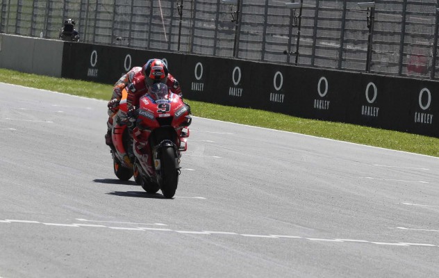 Petrucci gana por arrojo y decisión

