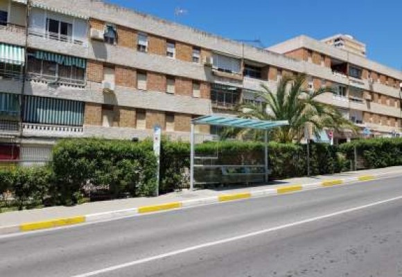 El barrio alicantino de Juan XXIII, uno de los que tiene una renta más baja de España