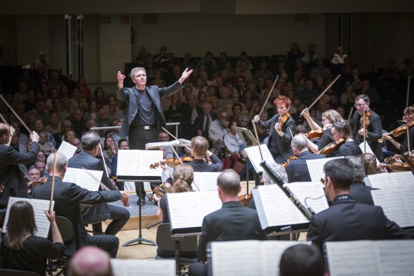 	Un Sibelius limpio y transparente compensa el tedio de la primera parte
