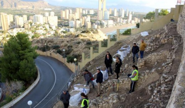 Benidorm sigue sumando obras: comienza la intervención arqueológica en el Tossal