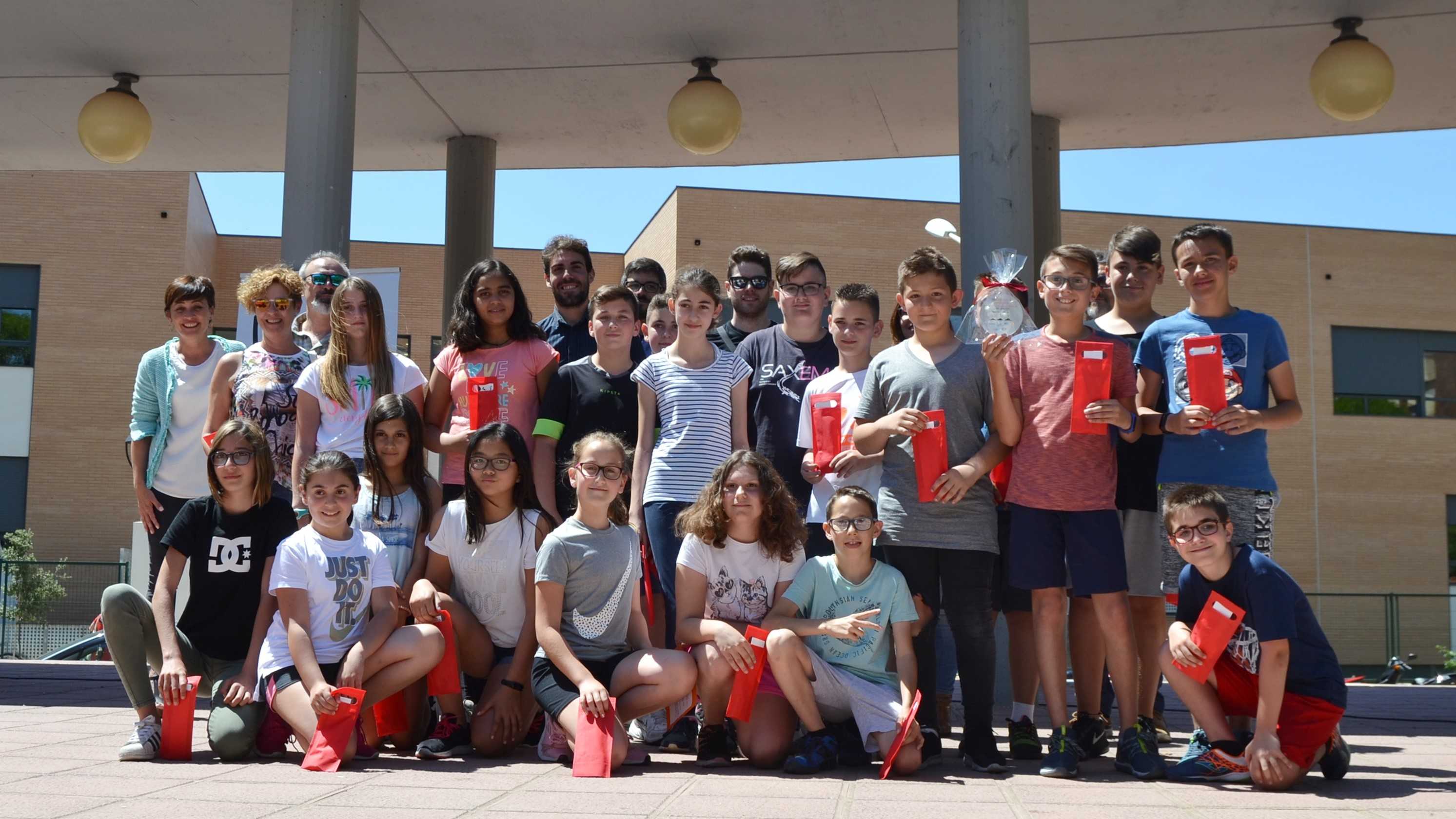 El CEIP Cervantes gana la liga de debate escolar 'Raons per créixer' en la Vall d'Uixó 