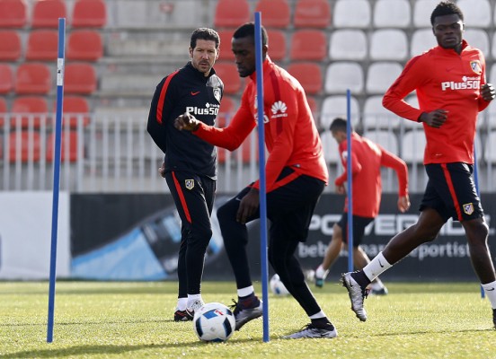 Simeone prueba con Thomas en lugar de Gabi y Óliver por Carrasco