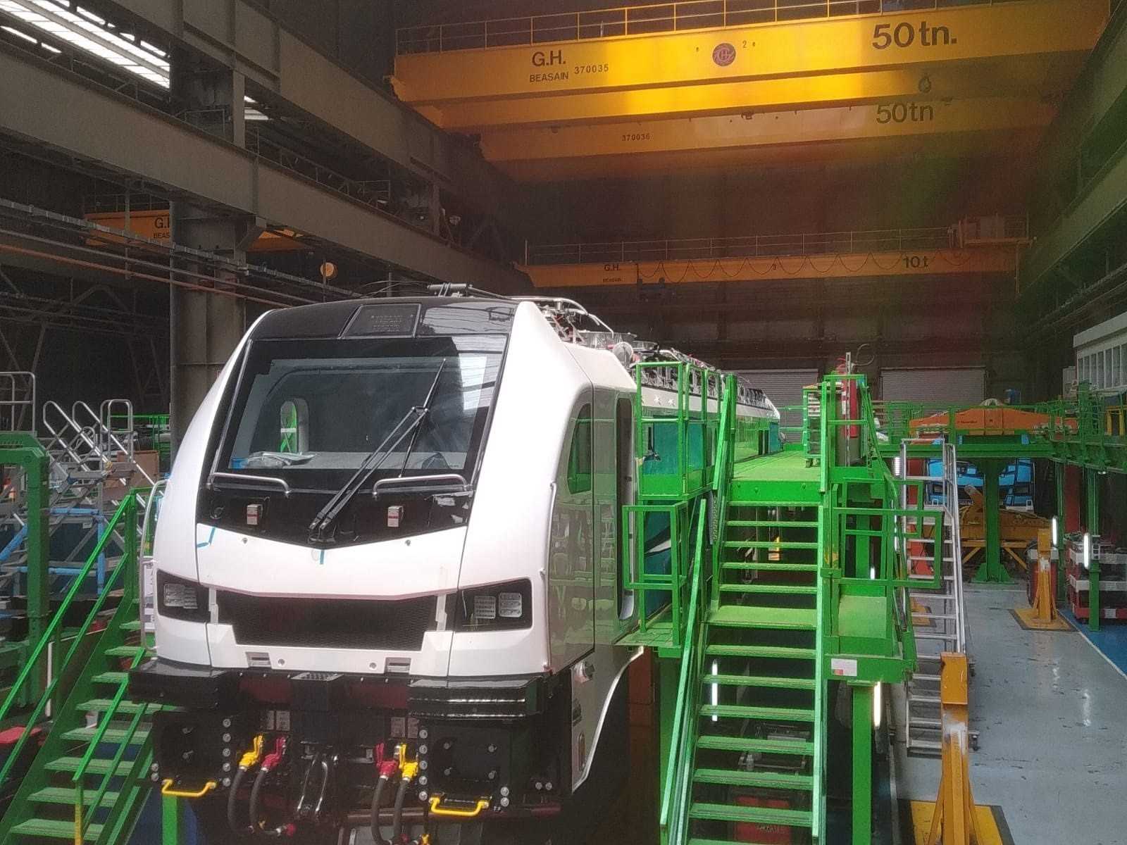 Stadler prevé crecer en negocio y plantilla con la locomotora Eurodual