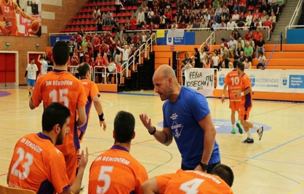 Fernando Latorre regresa al banquillo del Benidorm
