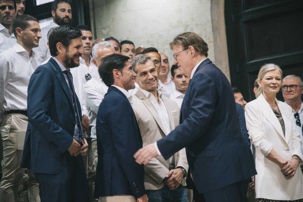 El PSPV esgrime el pasado zaplanista de Mazón (PP) para convencer a Cs del pacto en Alicante