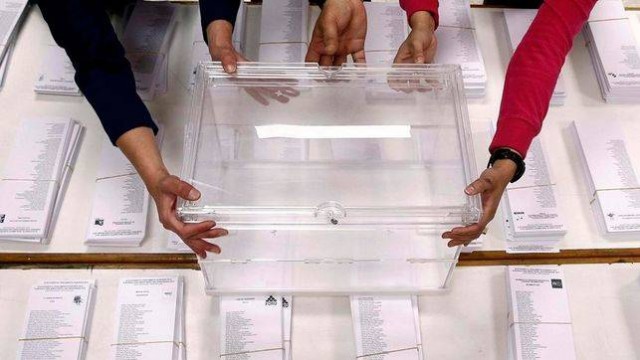 Las 715 mesas y los 345 colegios electorales de la provincia de Castellón abren con normalidad
