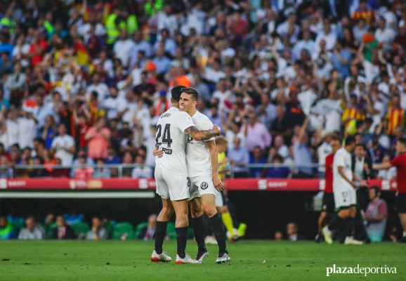 El Valencia conquista su octava Copa en el año de su centenario