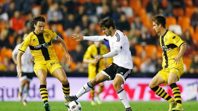 El Nápoles no renuncia al fichaje de André Gomes