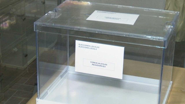 Los 240.000 alicantinos con derechos a voto eligen este domingo a su alcalde de entre 19 candidaturas