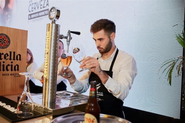 Un hostelero de Elda prepara el mejor café expreso de España