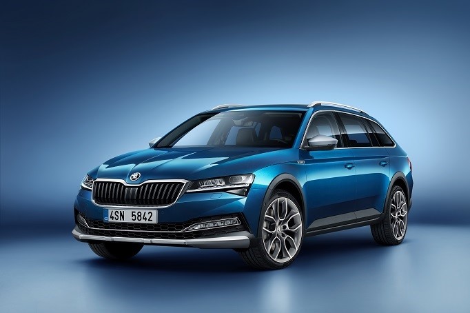 Skoda ofrecerá el Superb en versión familiar por primera vez