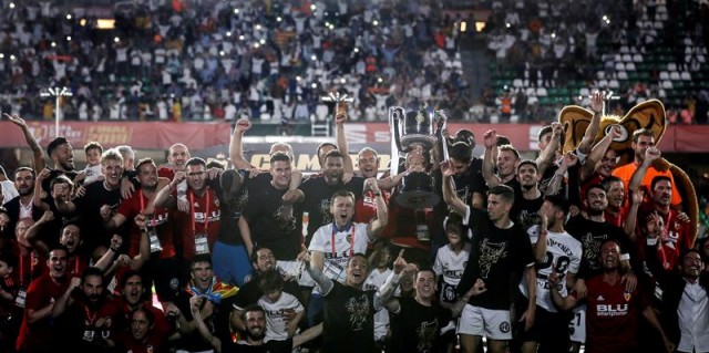 Un Valencia, once años después, campeón