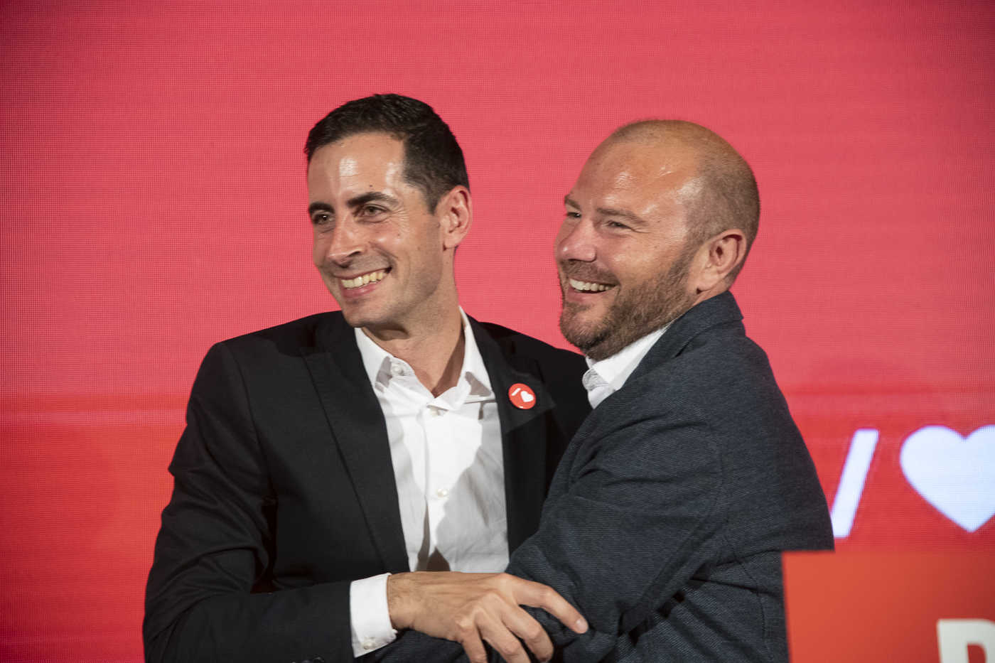 Carlos Fernández Bielsa y Toni Gaspar, en la noche electoral del PSPV de València. Foto: KIKE TABERNER - 