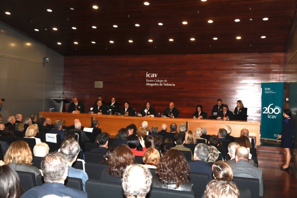 Bodas de oro y diamante en el ICAV: homenaje a los abogados más veteranos de València