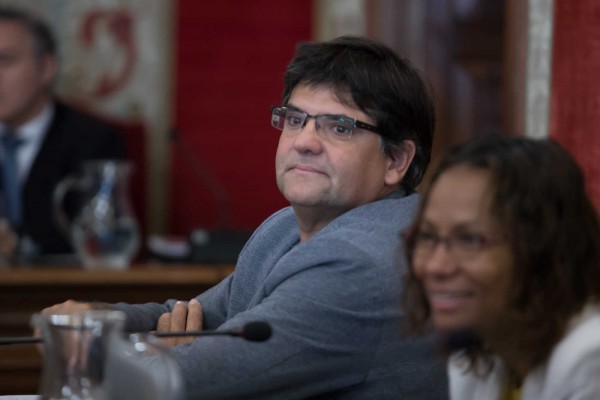 La promotora de Pino y Ruaya defiende el impacto económico de su plan y acusa a Pavón de difamar