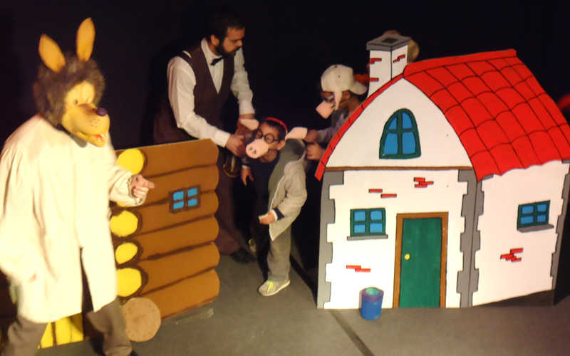 Splai Castelló convierte en protagonistas de sus cuentacuentos a pequeños espectadores